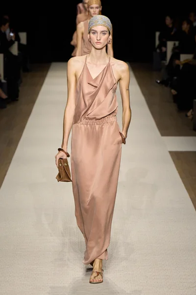 Look 43